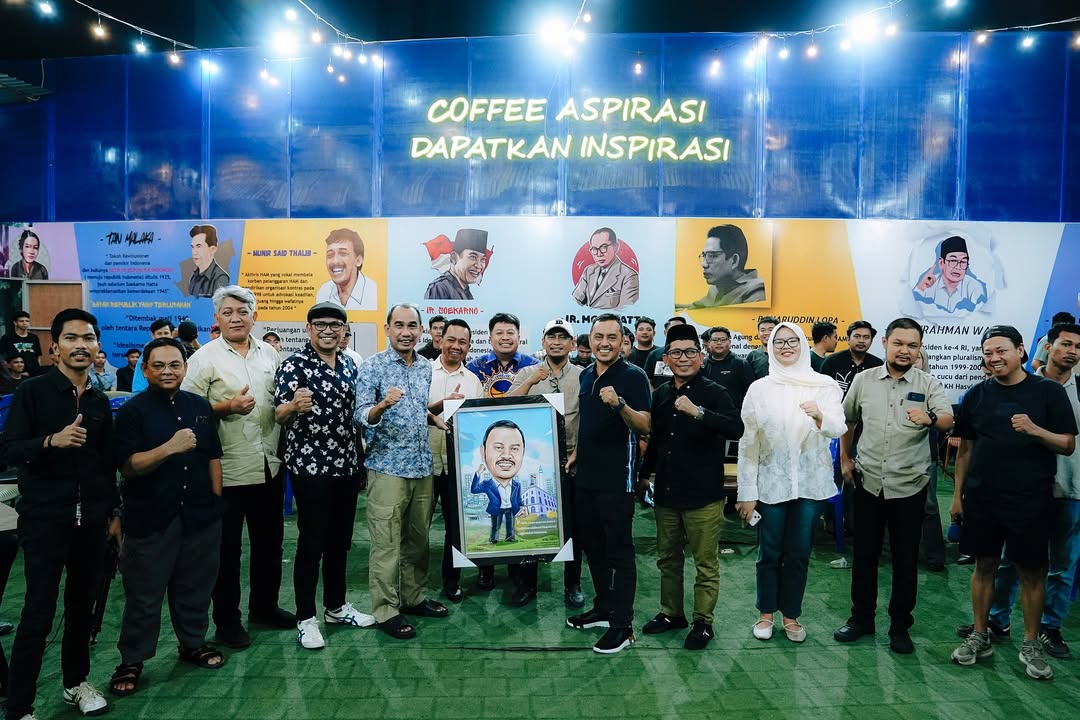 Reuni Aktivis 98, Dialog Kebangsaan Bersama Ketua Komisi XIII DPR RI Willy Aditya di Kopi Aspirasi Makassar