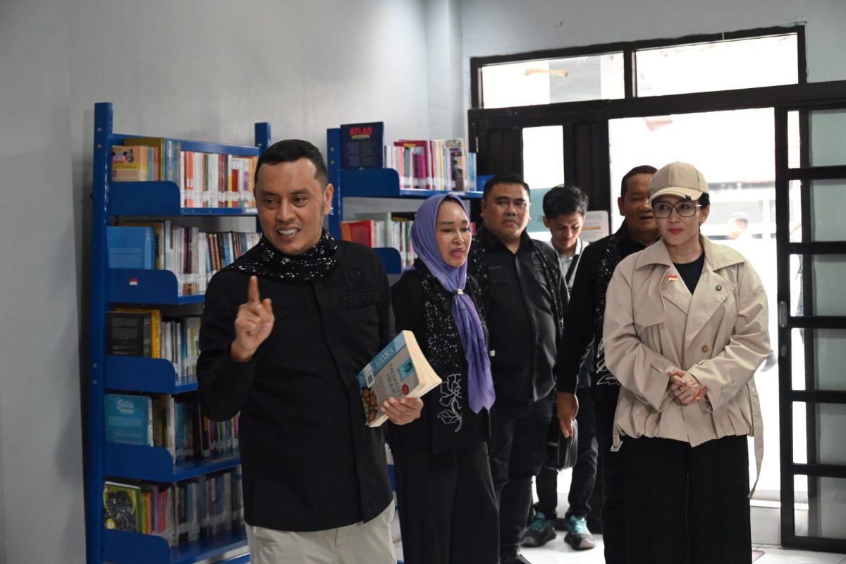Serahkan 250 Buku Bacaan ke Lapas, Willy Aditya Ingin Literasi Jadi Instrumen Pembinaan